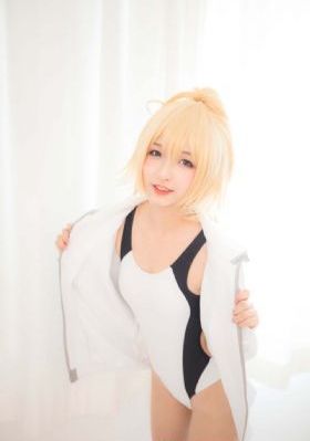 朋友的母亲中文字幕_JVID性感写真